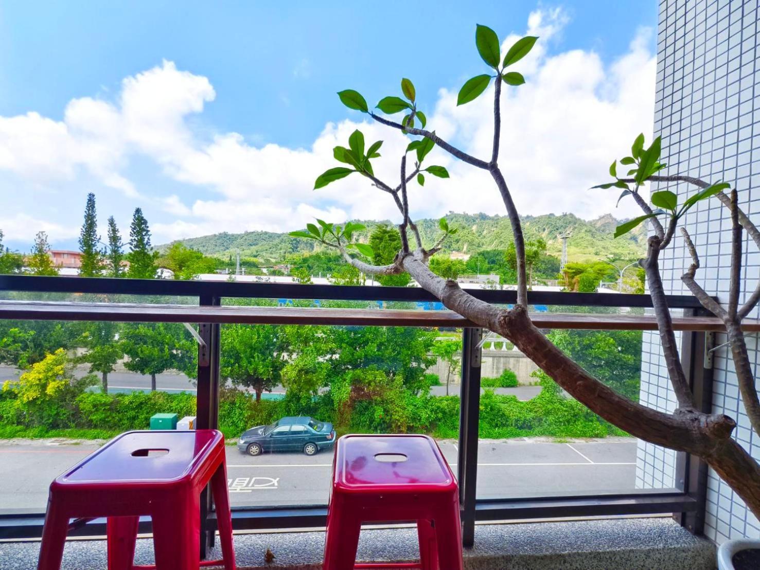 On My Way Taitung Hostel Exterior photo